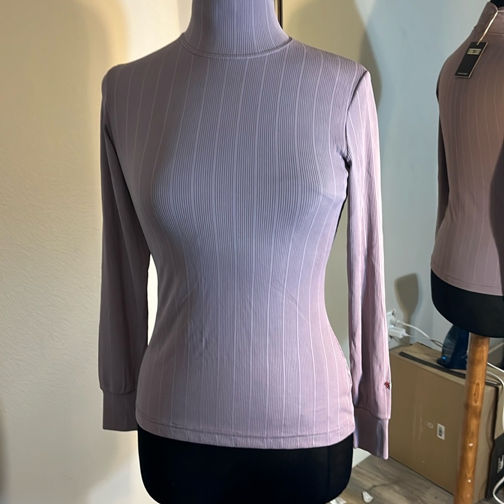 NWT POST CARD TOP